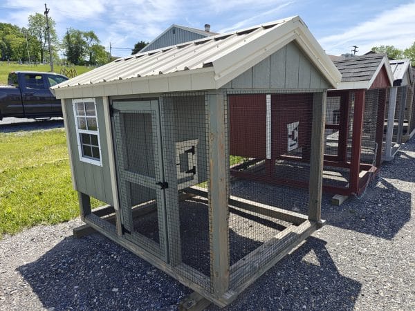 5×7 Chicken Run LP SmartSide • Stock #C-12062